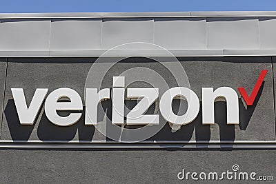 Las Vegas - Circa July 2017: Verizon Wireless Retail Location. Verizon is the largest U.S. wireless communications provider XVIII Editorial Stock Photo