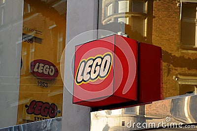 LEGO SHOPPERS IN LEGO STOE IN COPENHAGEN Editorial Stock Photo