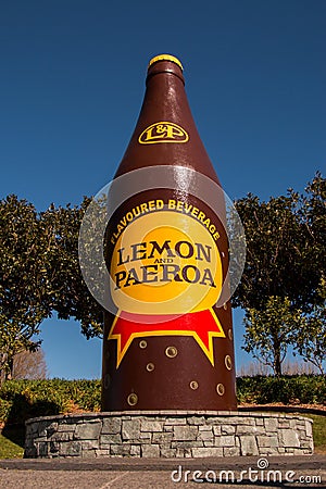 Lemon and paeroa giant bottle, new zealand, paeroa, 22/08/2014 Editorial Stock Photo