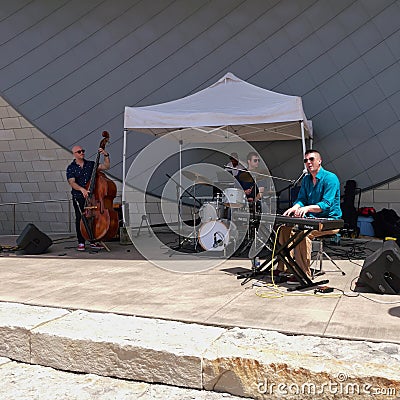 Lenexa Art Fair Jazz Musicians - Tim Reid Jr Trio Editorial Stock Photo