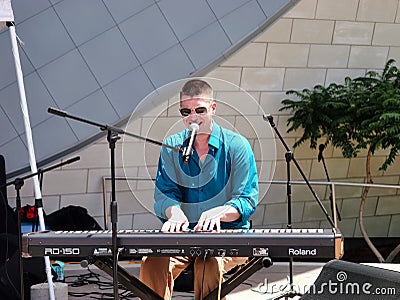 Lenexa Art Fair Jazz Musicians - Tim Reid Jr Trio Editorial Stock Photo