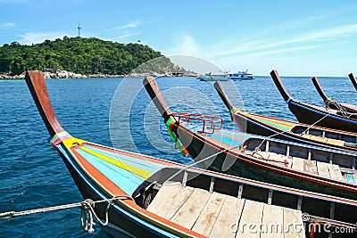 Line of long tail boat Ruea Hang Yao tied together in the sea Stock Photo