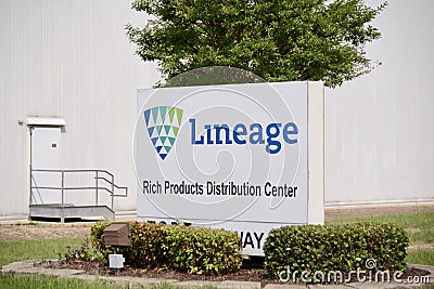 Lineage Rich Products Distribution Center, Arlington, TN Editorial Stock Photo