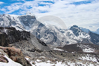 Lobuche mountain peak in Sagarmatha national park Stock Photo