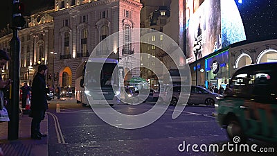 Download Piccadilly Circus Nachts Pictures
