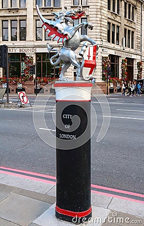 The dragon sculpture with the crest of the City of London. The dragons mounted at the entrance to the square mile are Editorial Stock Photo