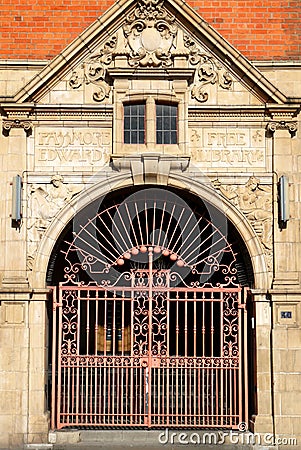 London: free library Hoxton entry gate Stock Photo