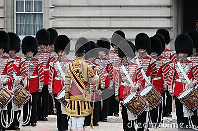 London, UK-July 06, soldier of the royal guard, July 06.2015 in London Editorial Stock Photo