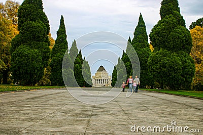 The long avenue to the Melbourne shrine of remembrance Editorial Stock Photo