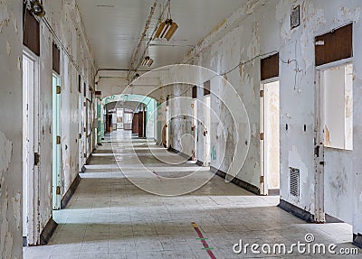 Long corridor inside Trans-Allegheny Lunatic Asylum Stock Photo