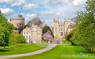 Long walk to Windsor castle in spring, London suburbs, UK Stock Photo