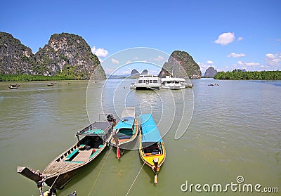 Longtail boat, Blue sky at phangnga bay Stock Photo