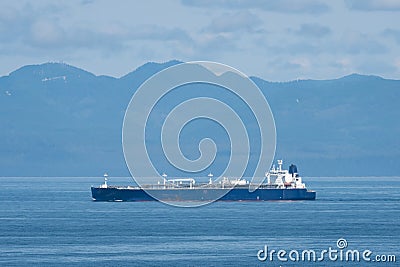 LPG gas carrier. Gas pipeline, gas tanker sailing in the ocean Stock Photo