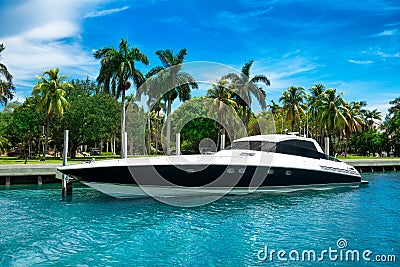 Luxury speed yacht near tropical island in Miami, Florida Stock Photo