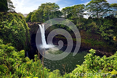 Majesitc Rainbow Falls waterfall in Hilo, Wailuku River State Park, Hawaii Stock Photo