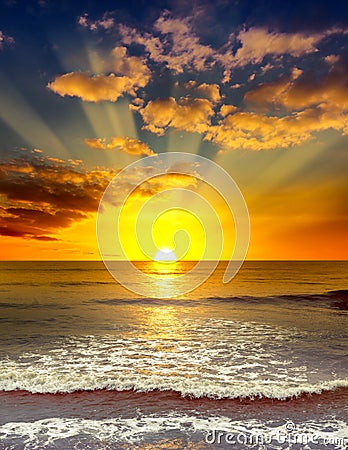 Majestic bright sunrise over the ocean Stock Photo