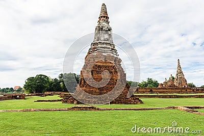 Majestic ruins of 1629 Wat Chai Watthanaram built by King Prasat Tong with its principal Prang (center) representing Mount Stock Photo