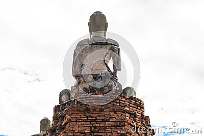 Majestic ruins of 1629 Wat Chai Watthanaram built by King Prasat Tong with its principal Prang (center) representing Mount Stock Photo