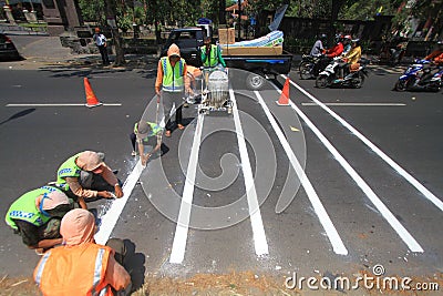 Making Line Way To Organize Line Traffic Editorial Stock Photo
