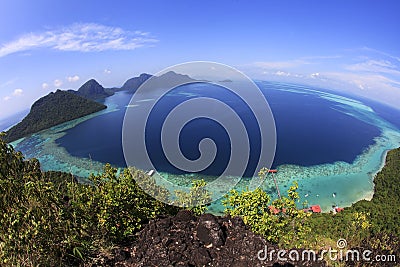 Malaysia Sabah Borneo Scenic View of Tun Sakaran Marine Park tropical island (Bohey Dulang) Semporna, Sabah Stock Photo