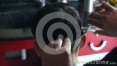 Male barber frisyr, frisyr i barberaffären. Male barber frisyr, frisyr i barberaffären.