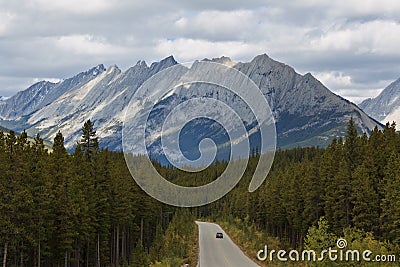 Maligne Road and Colin Range, Canada Stock Photo