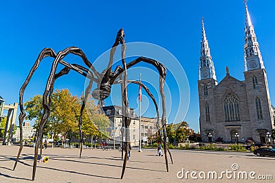 Maman Statue, Notre-Dame, Ottawa Editorial Stock Photo