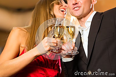 https://thumbs.dreamstime.com/x/man-woman-tasting-champagne-restaurant-28876263.jpg