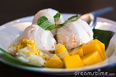 Mango pudding. mango ice cream with sticky rice Stock Photo
