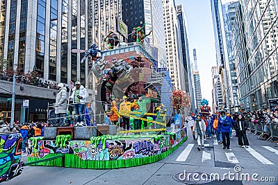 Annual Macy's Thanksgiving Parade on 6th Avenue. Bell Biv DeVoe musicians Editorial Stock Photo