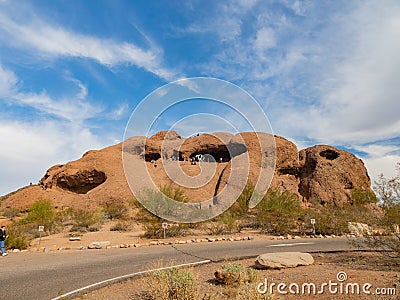 Many people hiking in the famous Hole in the Rock Editorial Stock Photo
