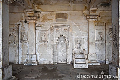 Masjid Interior - Place of Imam Leader built by Sher Shah Suri ruler of Delhi at Raisen Fort, Madhya Pradesh Stock Photo