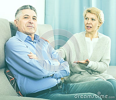 Mature couple find out relationship Stock Photo