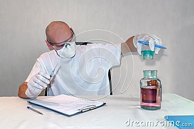 Medical research. The doctor does the tests Stock Photo