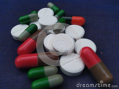 Medicine medical healthcare antibiotics antihistamine pills capsule paracetamol omprezole tinidazole vitamin Stock Photo