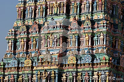 Meenakshi hindu temple in Madurai, Tamil Nadu, South India. Sculptures on Hindu temple gopura (tower). It is a twin temple, one o Stock Photo