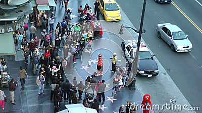 Mening van de Hollywood-Gang van Bekendheid op Hollywood Blvd in Los Angeles, CA op CIRCA 2014 stock videobeelden Mening van de Hollywood-Gang van Bekendheid op Hollywood Blvd in Los Angeles, CA op CIRCA 2014 stock videobeelden
