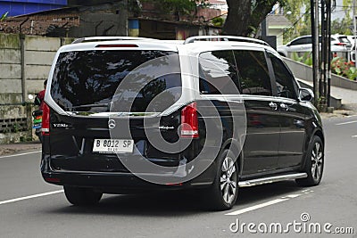 Mercedes Class V Class V250d Avantgarde Editorial Stock Photo