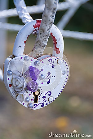 Metal `Tree of Happiness `with` locks of fidelity` for wedding ceremonies in the park `Love and Fidelity`. Historically restored p Stock Photo