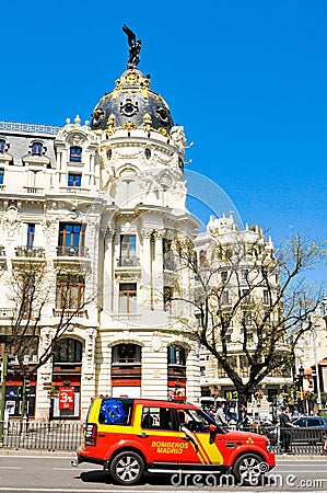 Metropolis building, Madrid, Spain Editorial Stock Photo