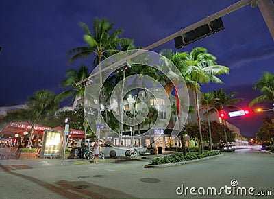 MIAMI, FL - JAN 31: Lincoln Road, pedestrian road running east-west between 16th Street and 17th Street on Jan 31, 2013 in Miami Editorial Stock Photo