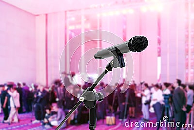 Microphone close up on Blurred many people, newspaperman, mass media seminar at Meeting room business big event hall Conference Stock Photo