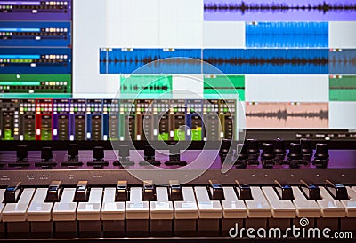 Midi keyboard with daw 1 Stock Photo