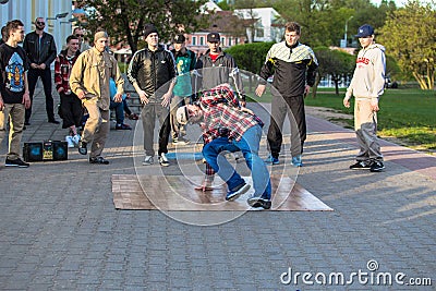Minsk street dacers performing break dance Editorial Stock Photo