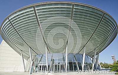 Modern edifice that resembles a UFO Stock Photo