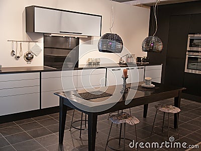 Moderne trendy ontwerp zwart witte keuken royalty vrije stock ...