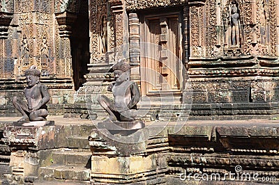 Monkey god guards at Banteay Srei Stock Photo