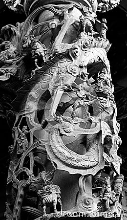 Column sculpture chinese longshan temple in Taipei, Taiwan Stock Photo