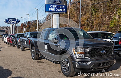 Monroeville, Pennsylvania, USA October 30, 2022 A line of Ford F 150 pick up trucks for sale Editorial Stock Photo