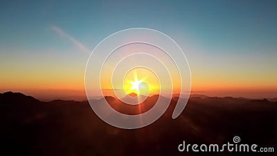 Mont Sinaï. Lever de soleil Mont Sinaï. Lever de soleil